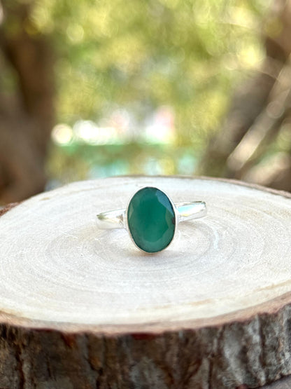 Emerald Adjustable Ring