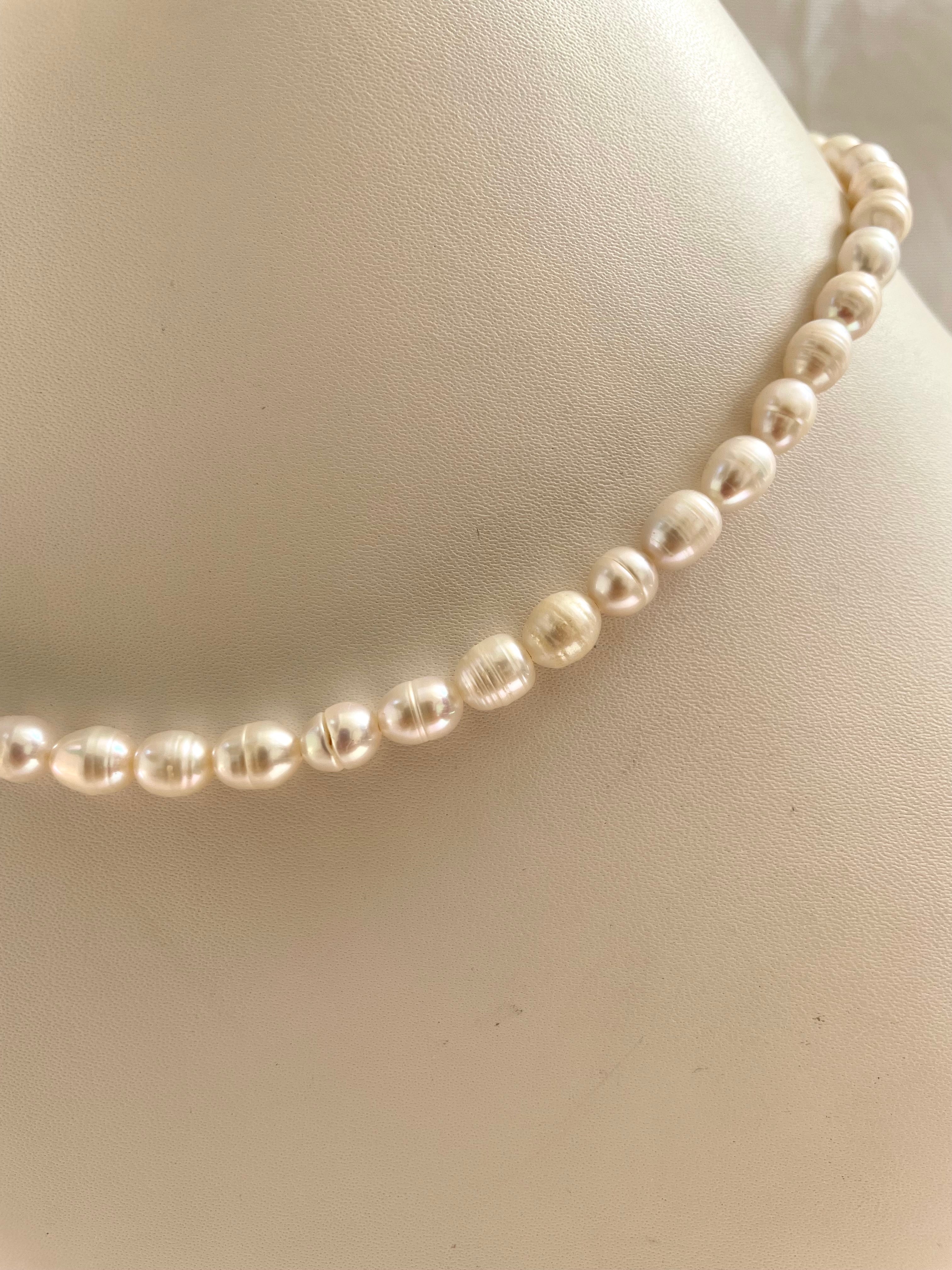 The Pearl Story- Knot of Pearls Long Necklace – Curio Cottage
