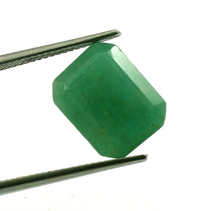 Emerald (Panna) (7.2 Carat, 7.9 Ratti)